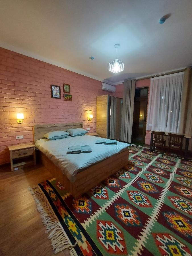 Musavvir Samarkand Exterior photo